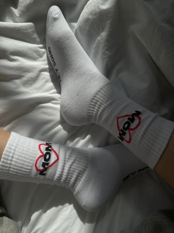 Socken Mom