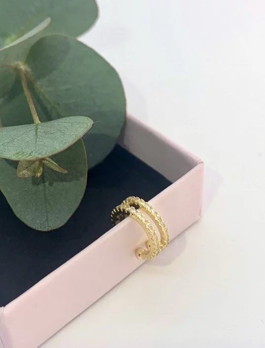 Ear Cuff Mala in Gold mit Zirkoniasteinen